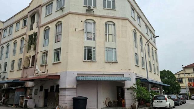 Corner1st Floor Pelangi Promenade Klang Shop Office For Sale  1