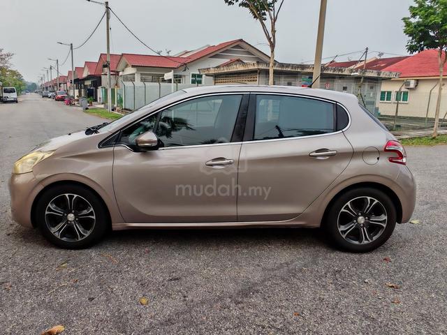 2013 Peugeot 208 1.6 VTI ALLURE (A) - 5