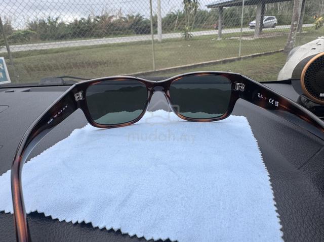 rayban - photo 3 of 5