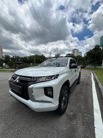 Mitsubishi Triton 2.4 (A) Canvas Canopy 4x4 - photo 2 of 8