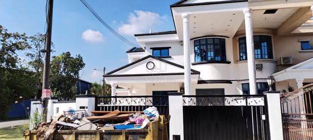 Corner Lot,Big Space Small Price@ Klang Batu Belah -2 Tingkat Sudut 1