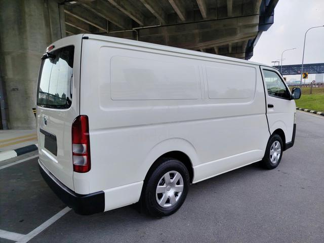 2014 Toyota Hiace 2.5 (M) Panel Van Diesel Engine - 3