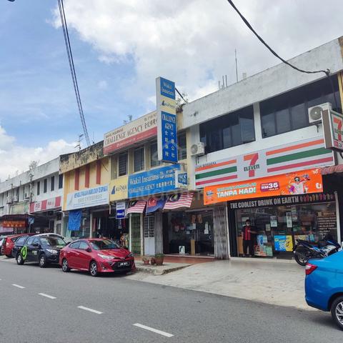 Perwira Skudai Tun Aminah TUTA rumah kedai Tkt1 bilik sewa room rental 1