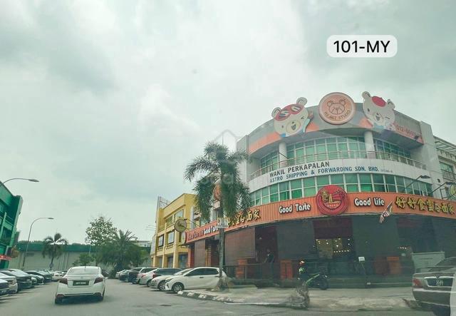 Hot Area🔥Triple Storey Shoplot @ Bukit Tinggi 1 Klang For Sale 2