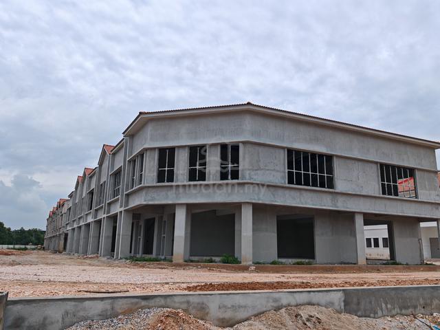 Limited 2-Storey Shop Lot The Lakes, Opp Premium Outlet, Batu Gajah 1
