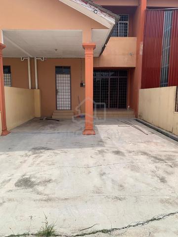 Kelantan Kota Bharu Partially Furnished Link Bungalow For Rent 1