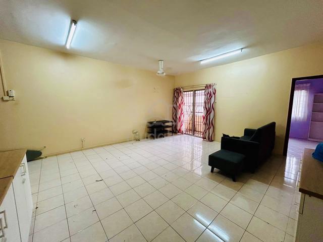 Bayu Puteri Apartment 1