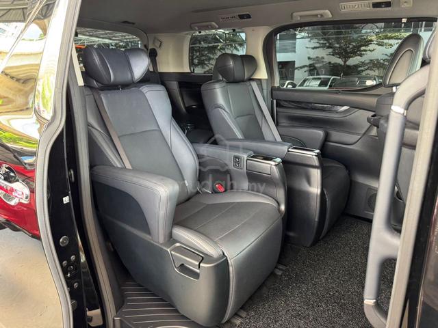 2022 Toyota ALPHARD 2.5 SC BSM DIM - 4