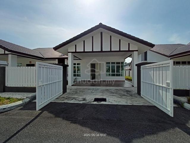 Brand new Semi D for rent at Senawang 1