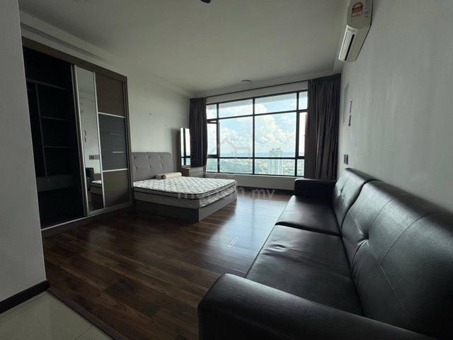 Molek Regency 1