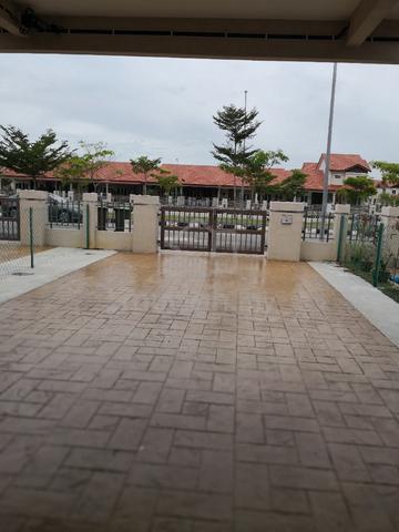 KTC medium room for rent (for Female) 1