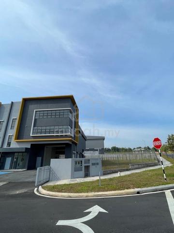 Semi-D Factory with 3 Storey Office @Xme Buisness Park Nilai 1
