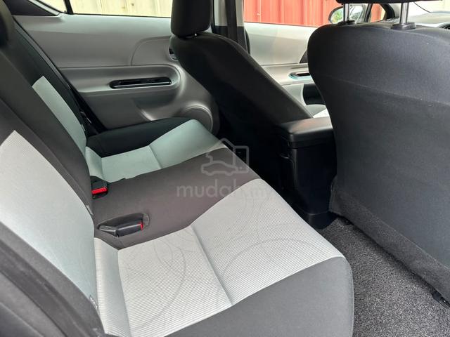 2013 Toyota PRIUS C 1.5 (HYBRID) NHP10R (A) - 5