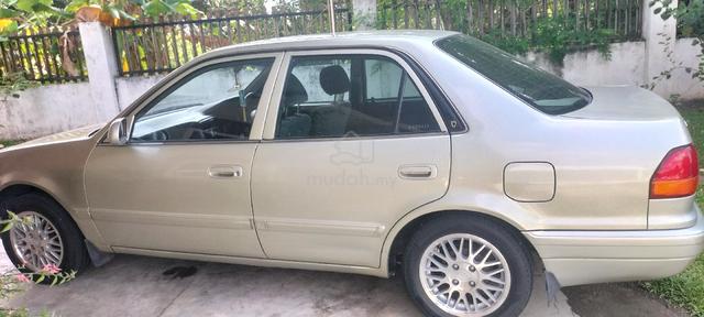 Toyota Corolla model AE111 - 3