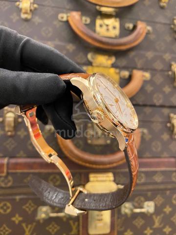 Carousel Image