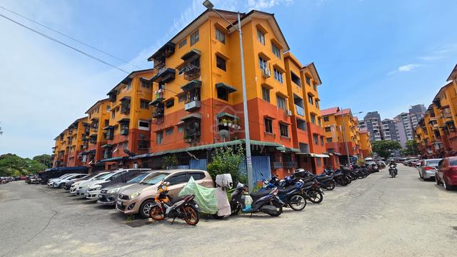 Desa Pandan Baiduri Apartment Block C1 Pangsapuri 1