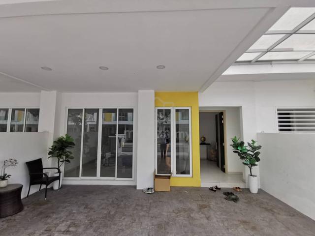 Single Room with Bathroom 1