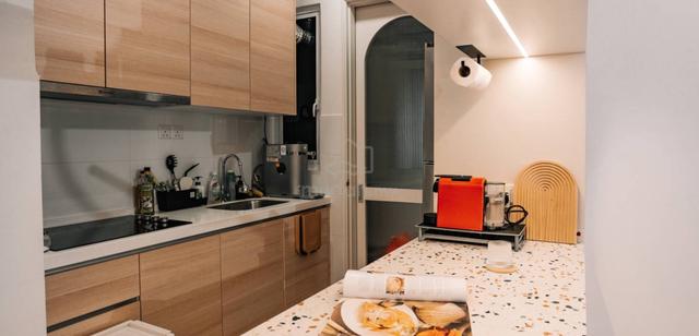 Alpinia Residence 1