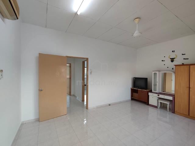 Town house for Rent 1