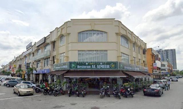 Puchong Utama 1-Storey Shop for Sale | Freehold | Tenanted | 1