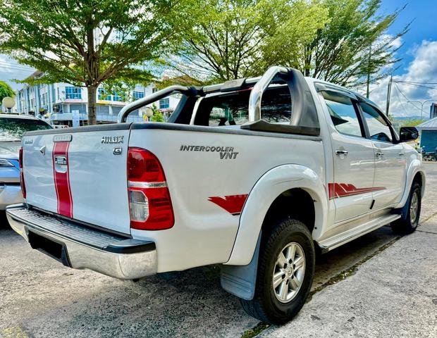 2015 Toyota HILUX 2.5 G TRD SPORTIVO (A) - 2