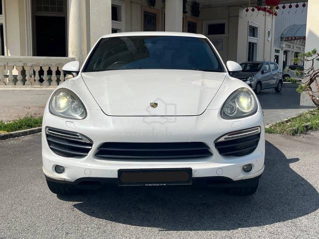 2011 Porsche CAYENNE 4.8 S 958 (A) - 3