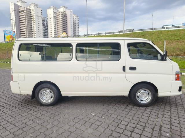 2011 Nissan Urvan (3.0) Window Van 14 seat - 5