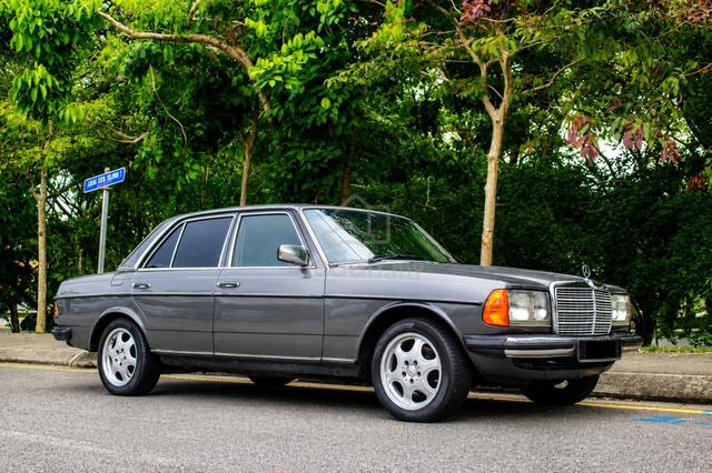 1985 Mercedes Benz W123 200 - 1