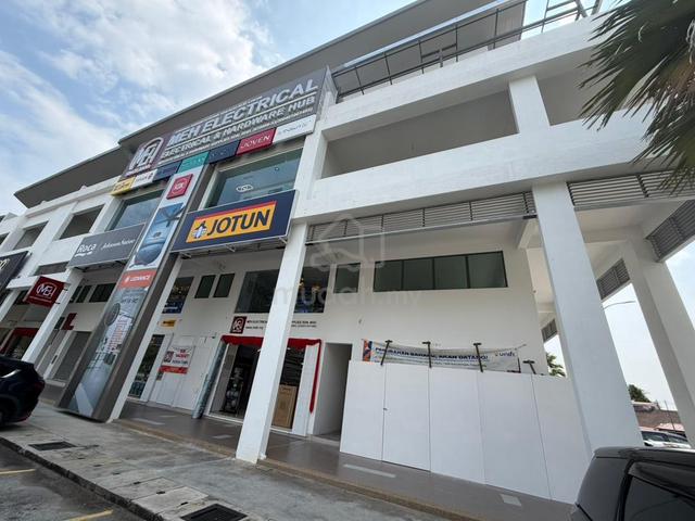 Alma Mahkota Promenade Corner 1st Floor Bigger Shoplot Facing Aeon !! 1