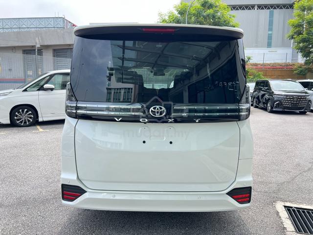 2022 RECON Toyota VOXY 2.0 SZ 360CAMERA - 4