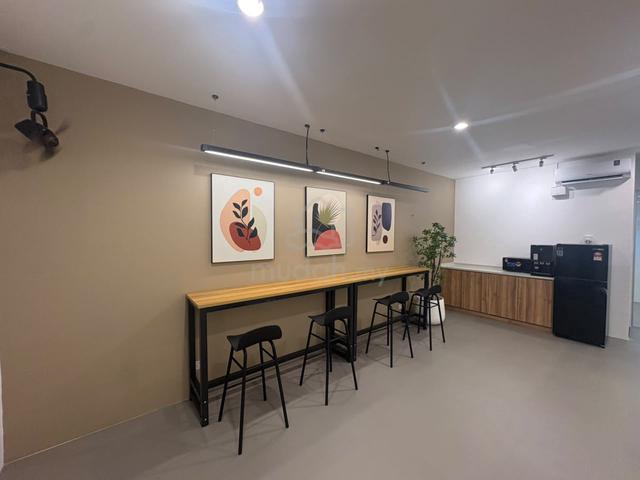 Setia Taipan 2 @ Setia Alam Fully Furnish Office for Rent 1