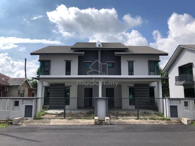 Rumah Berkembar Dua Tingkat untuk DIJUAL!!! 1