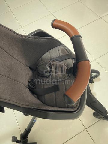 Stroller - photo 5 of 6