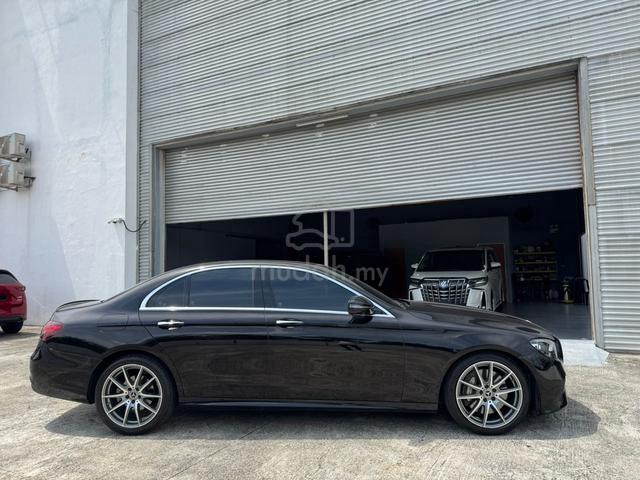 2023 - Mercedes Benz E300 - 3