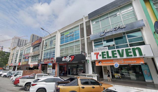 【 Taman Equine🔥 】Whole block 3 Storey Shoplot for Rent 1