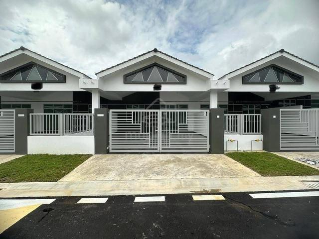 Kulai IOI Piccolo Jalan Bayan Extra Large Single Storey Terrace House 1