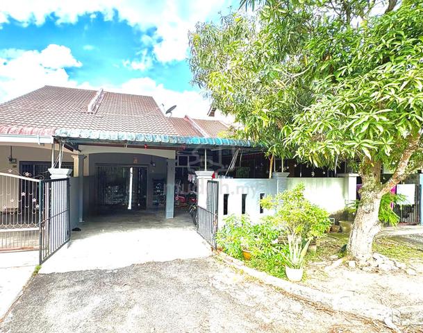 FACING OPEN, FULL LOAN, 1.5 Storey Terrace, RENOVATED. 1