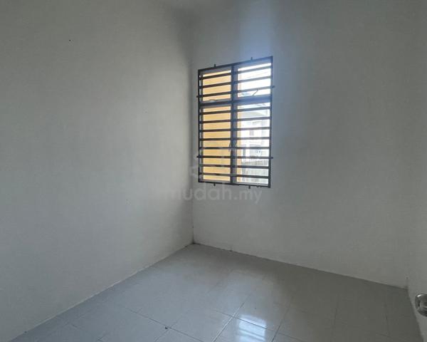 Bandar Putri Sg Soi 2 Story House Facing Padang 4