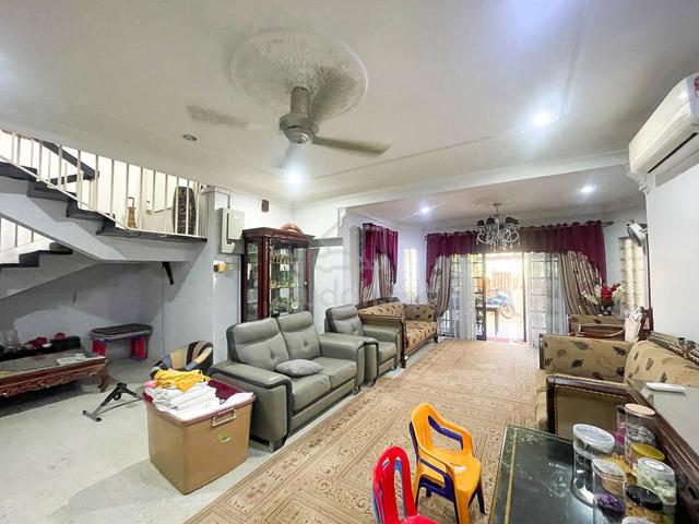 Corner Lot Double Storey House Jalan Limau 4/4H Seksyen 4 Shah Alam 1