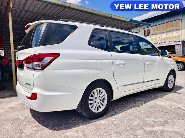 2014 Ssangyong STAVIC 2.0 Diesel 8-SEATER (A) - 1