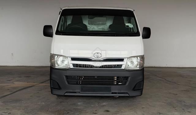 2011 Toyota HIACE 2.5 KDH200R FACELIFT (M) TIPTOP - 2