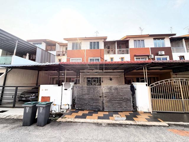Taman Aman Larkin JB 3 1 Bedrooms Gated & Guarded 1
