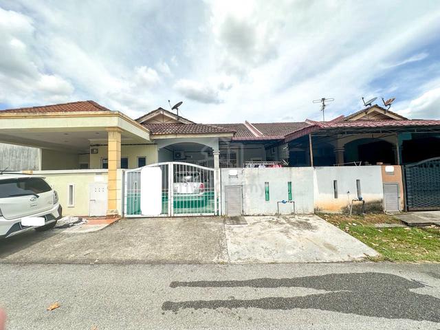 FACING OPEN Single Storey Kota Warisan, Sepang 1