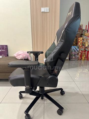 Carousel Image