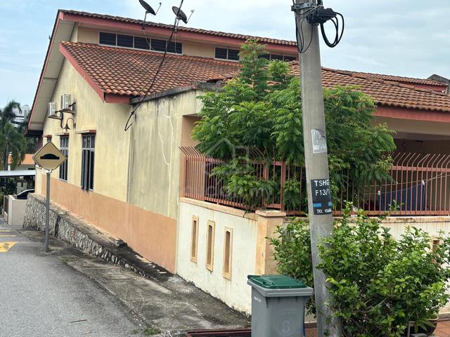 Single storey terrace house end unit at Port Dickson Town. 1