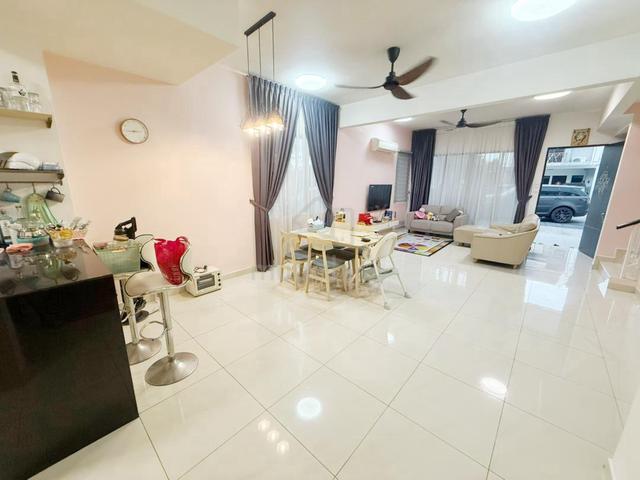 Diamond City Endlot Full Loan Renovated 22x70 Eco Majestic Semenyih 3