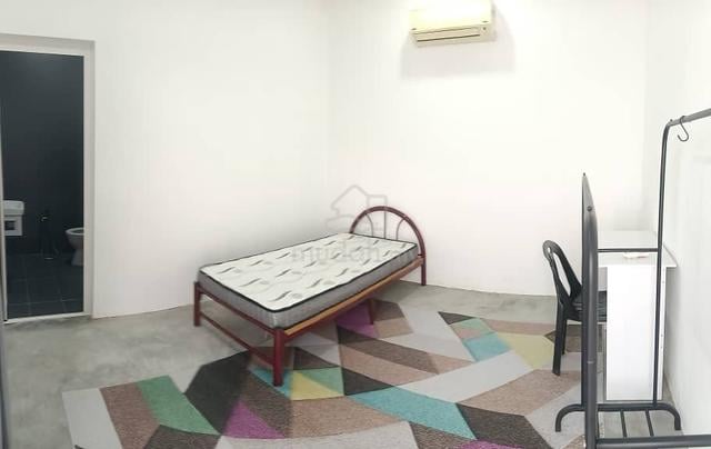 Female Master Room + Private Bathroom @ Eastern Garden,Teluk Intan 1