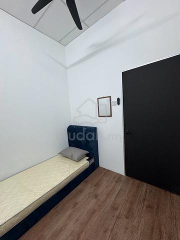 Partially Furnished Johor Skudai Room For Rent 1