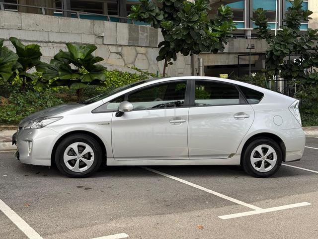 2014 Toyota PRIUS 1.8 LUXURY (HYBRID)(A) - NEWBATT - 5