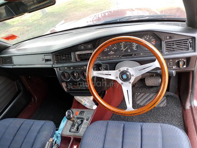 Mercedes 190e ( Automatic) - 2